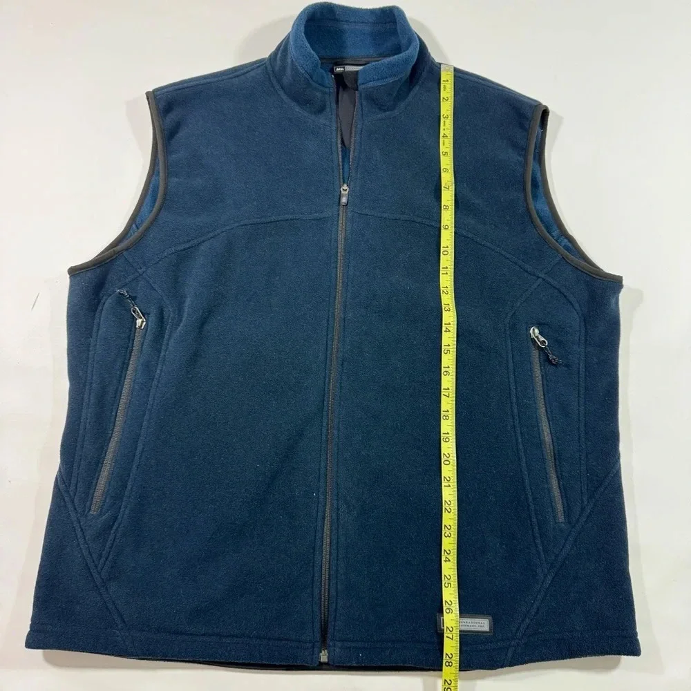 REI mens classic